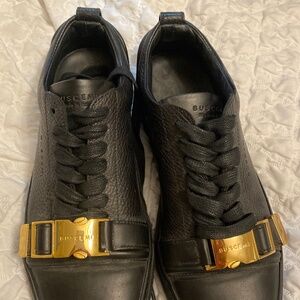 Women’s Buscemi’s size 39